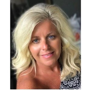 Meet your Posher, Teri